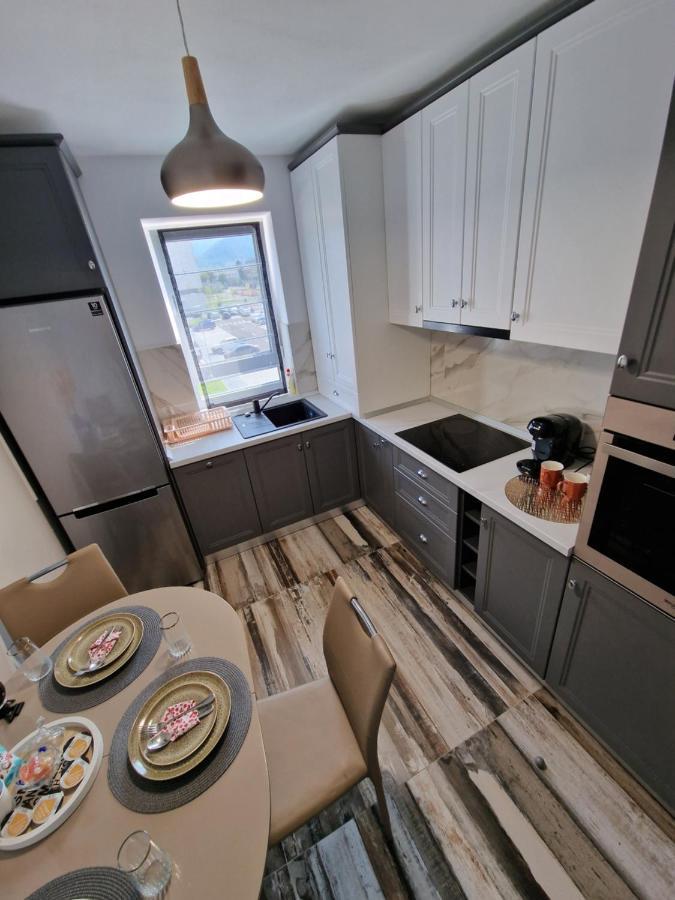 M&A Apartment Braşov Esterno foto