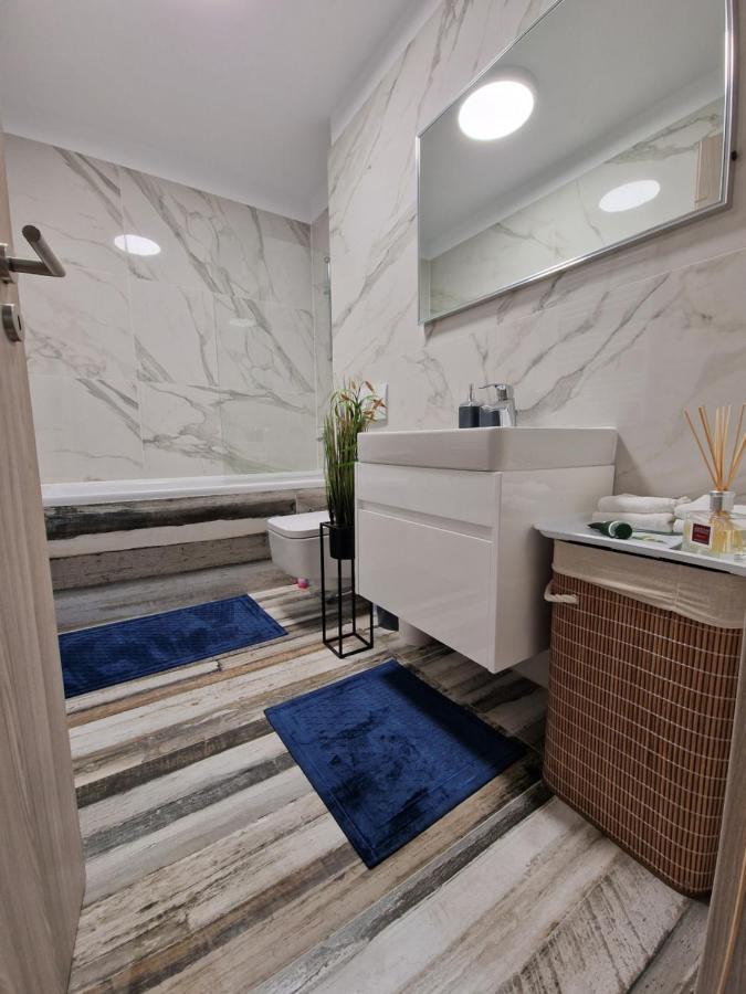 M&A Apartment Braşov Esterno foto