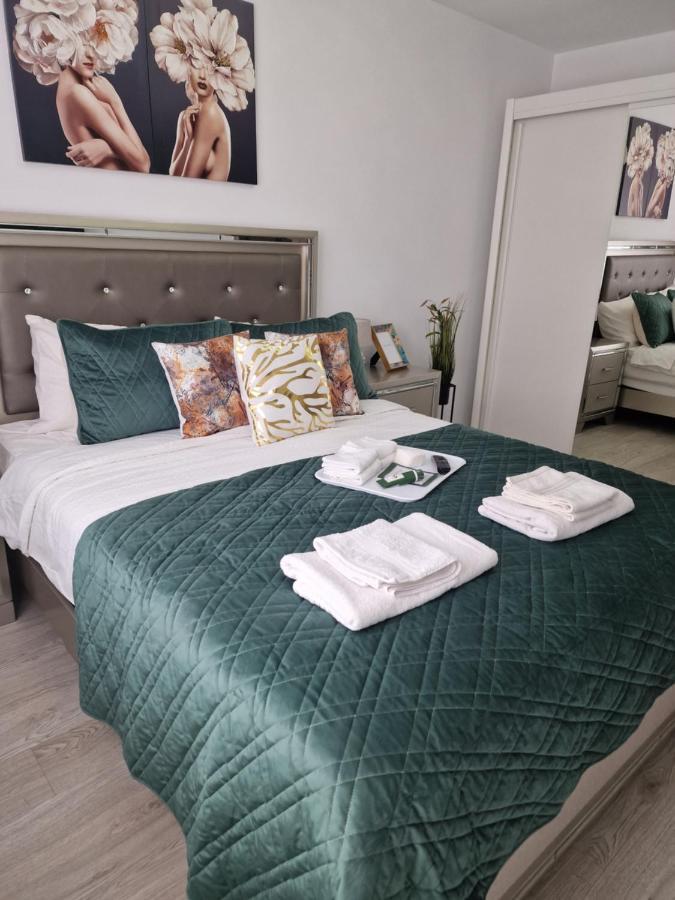 M&A Apartment Braşov Esterno foto