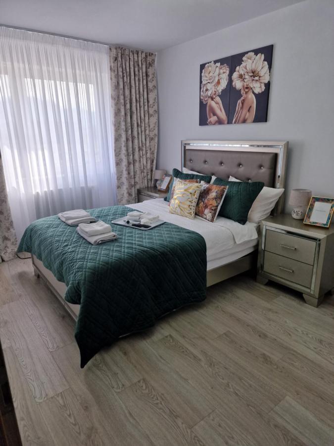 M&A Apartment Braşov Esterno foto
